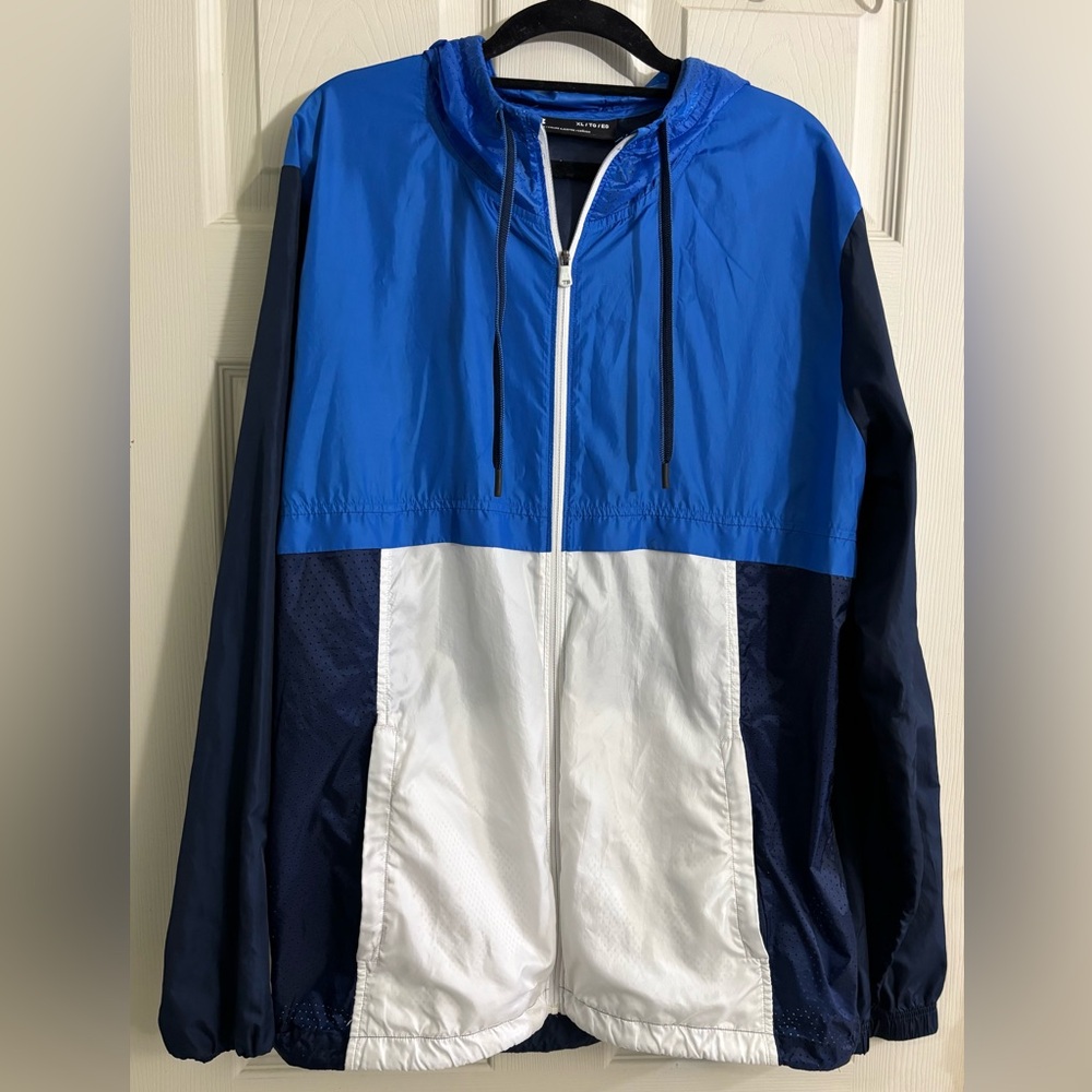 Under Armour Blue and White Sportstyle Rain Fishing Windbreaker Zip Up Jacket